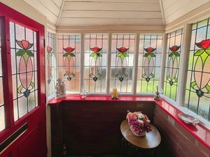 Porch- click for photo gallery